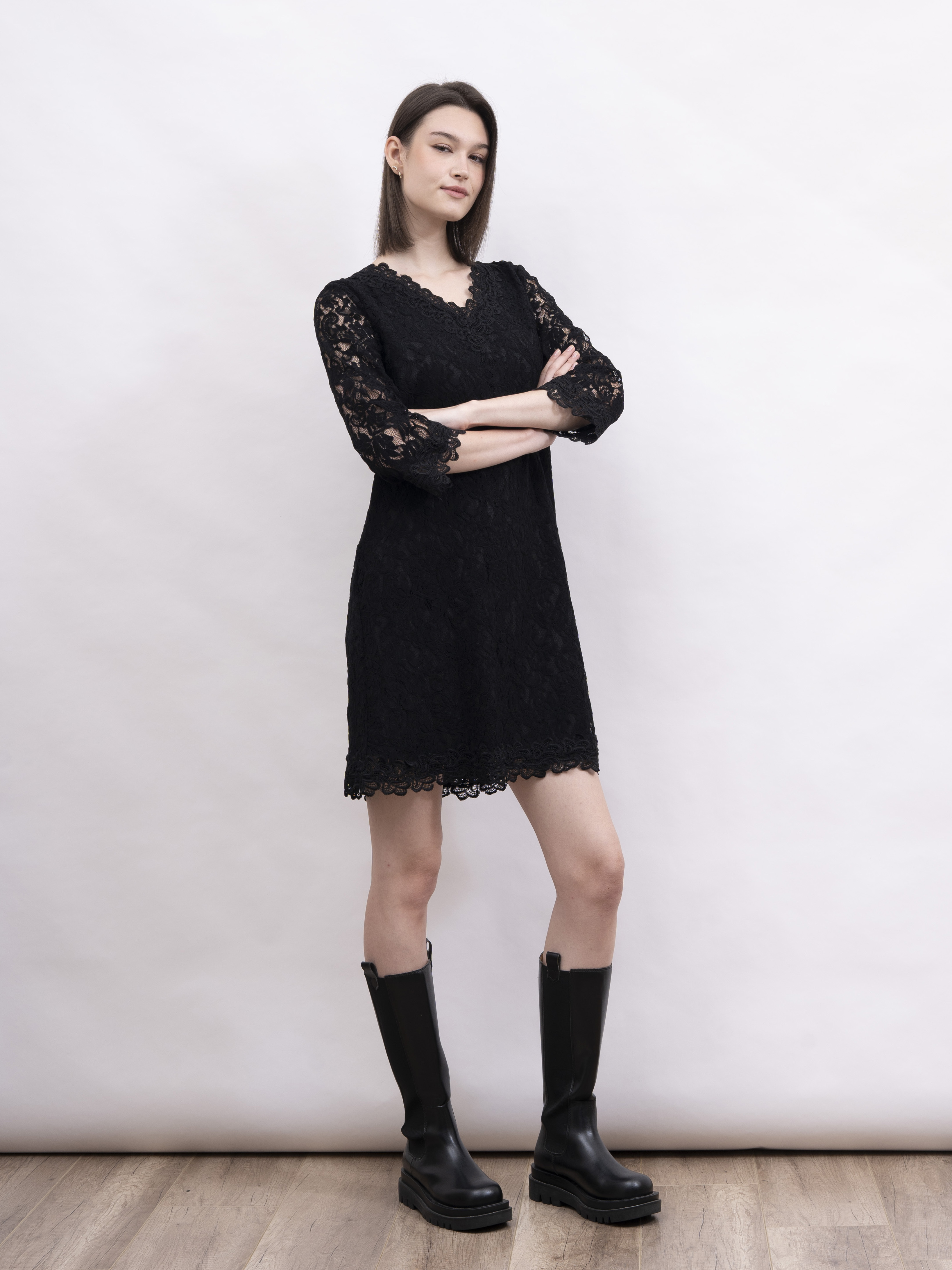 mi-tu 蕾絲V領連身裙