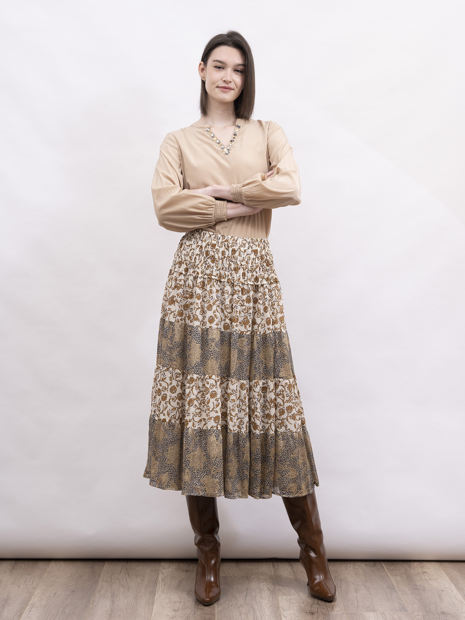 mi-tu 手縫仿玻璃石V領上衣