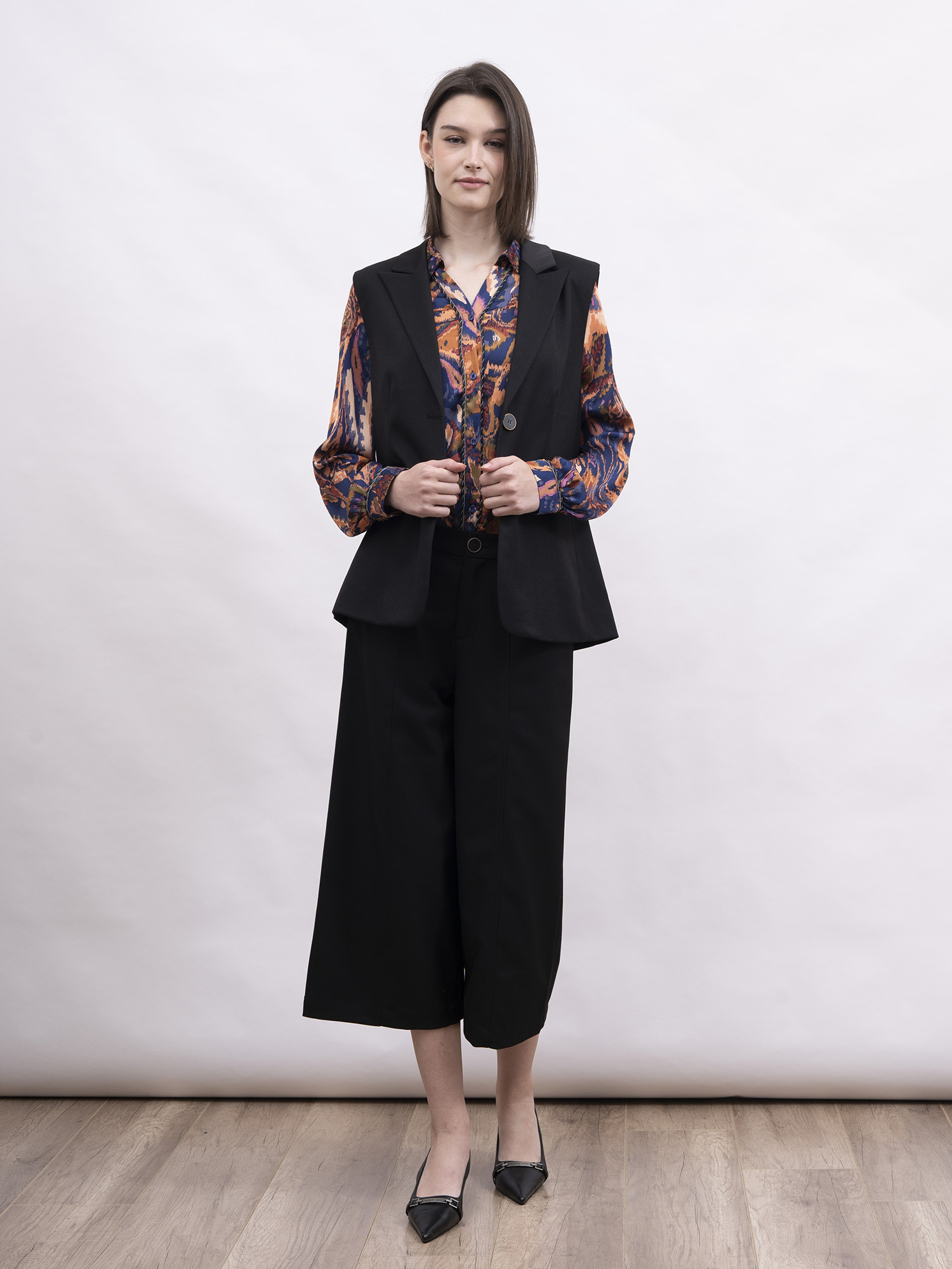 mi-tu 印花V領上衣