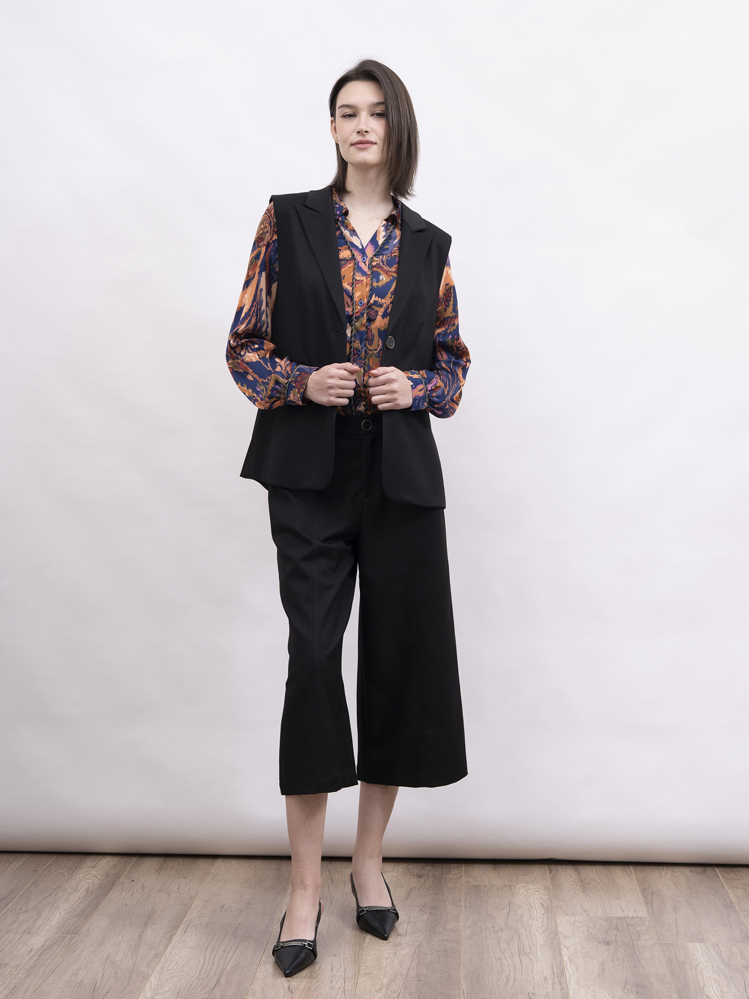 mi-tu 印花V領上衣