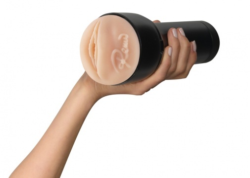 Kiiroo Feel Romi Chase Airplane Cup