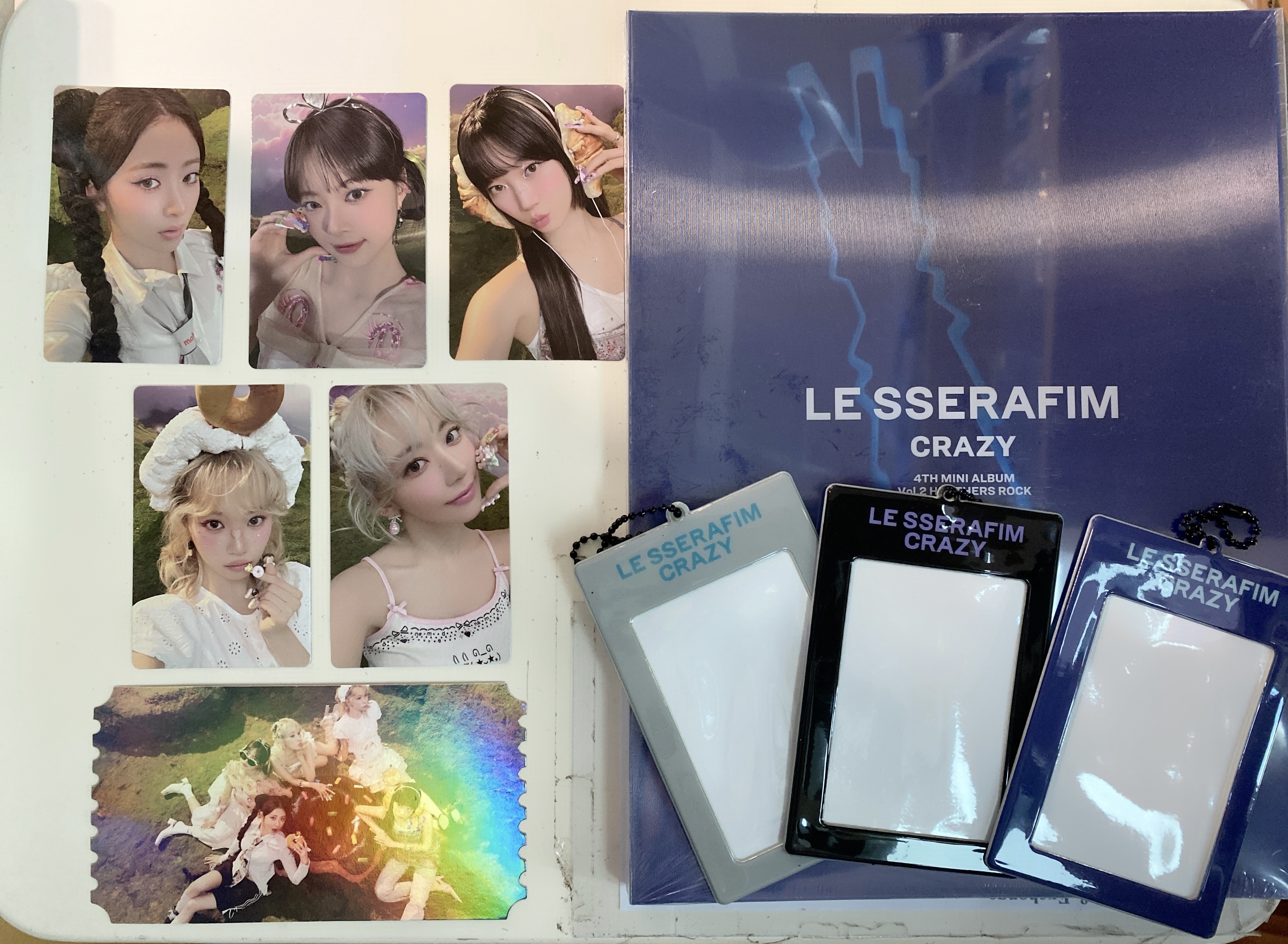 LE SSERAFIM ‘CRAZY'  Album ( Random ver )