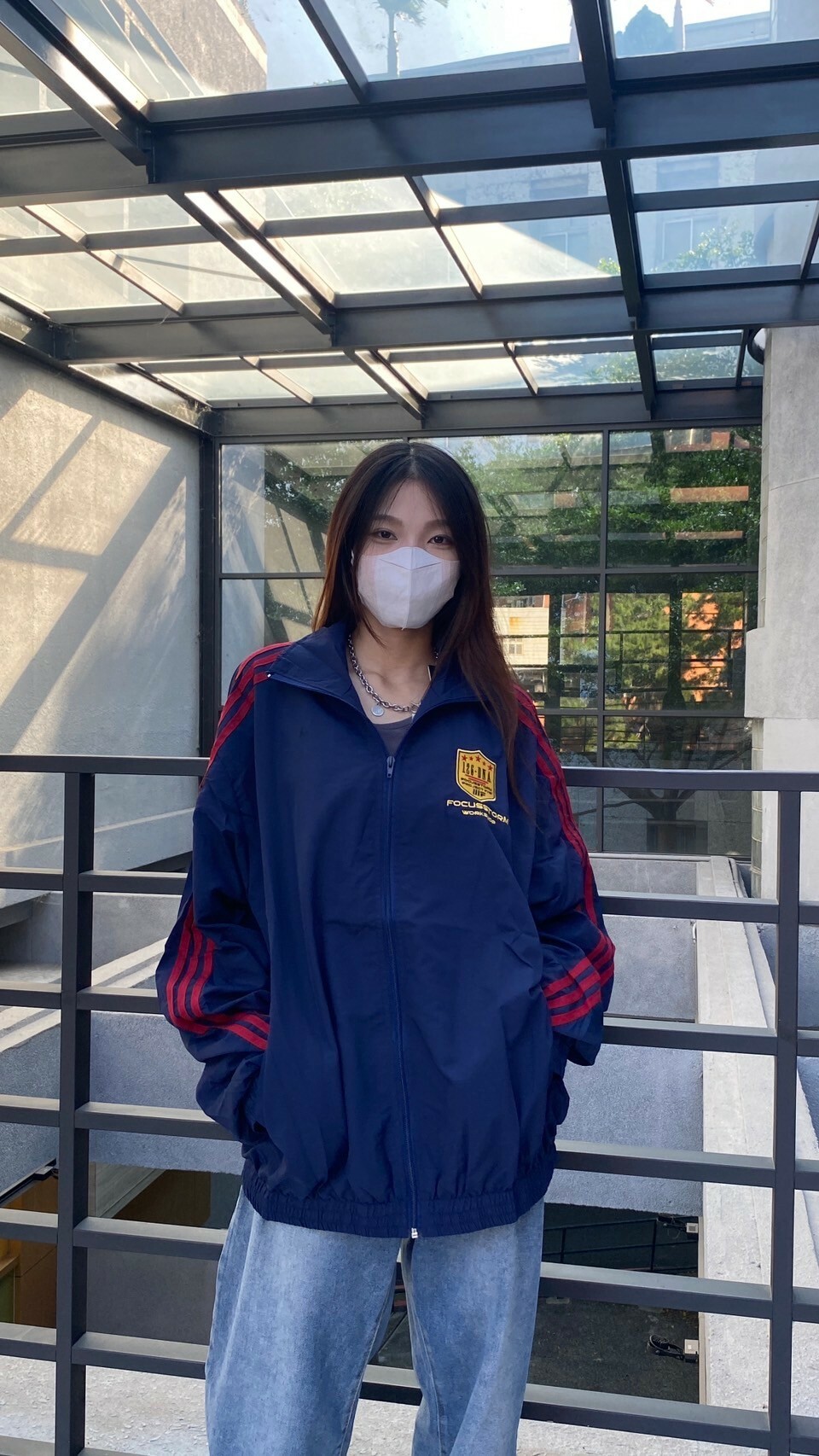 Focus storm 美式復古刺繡徽章條紋防風外套