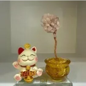 [S] GEMZ & CO BFG FORTUNE CAT WITH FORTUNE TREE, ROSE QUARTZ, X320 (X320)