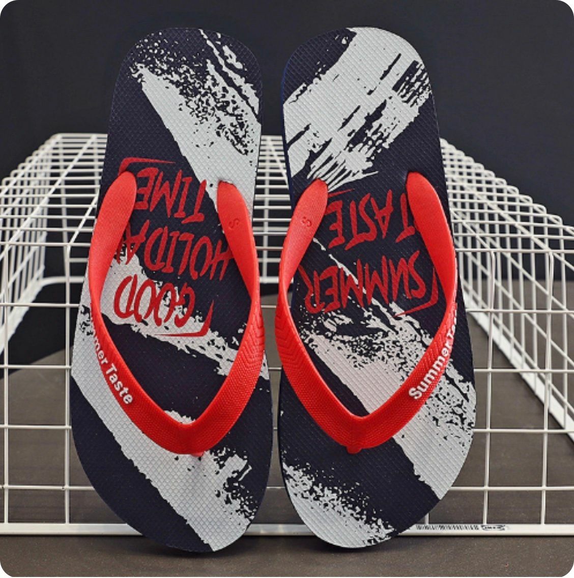 New summer fashion trend Korean anti-slip flip-flops (dark blue splash-M size) recommended for people 42-43 years old