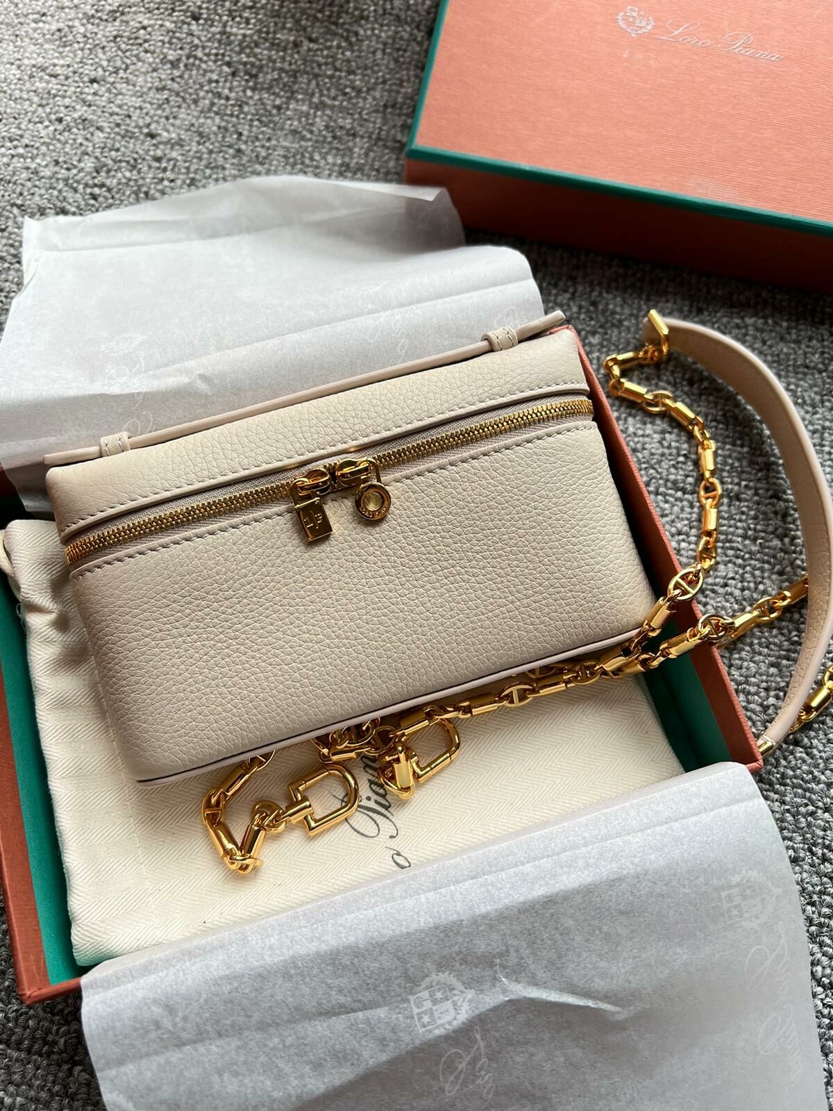 Extra Pocket L15 light travertine/sun gold (A0IF)