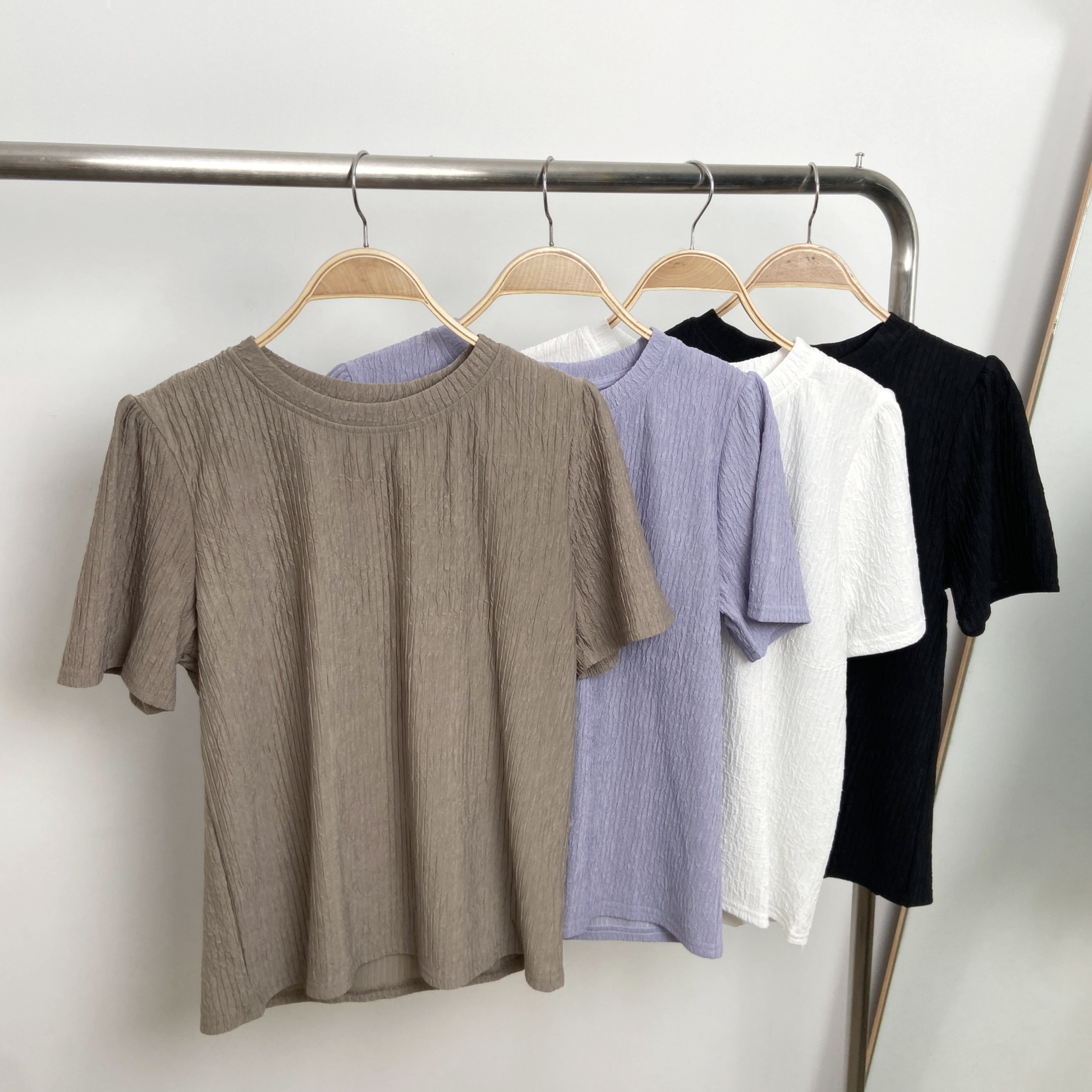 百搭壓紋TOP (P17-P20)