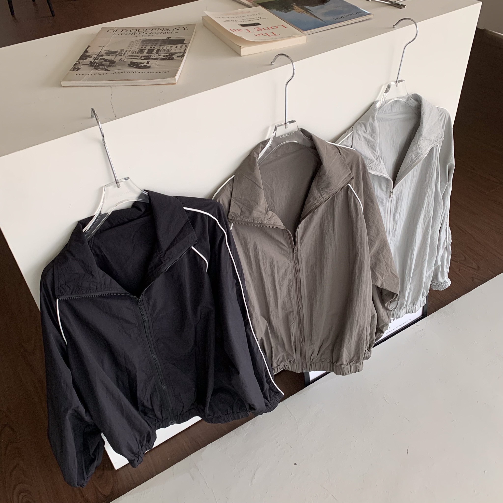 ISA_(新色in!!) cyber Look!  線條立領刷刷外套_48021