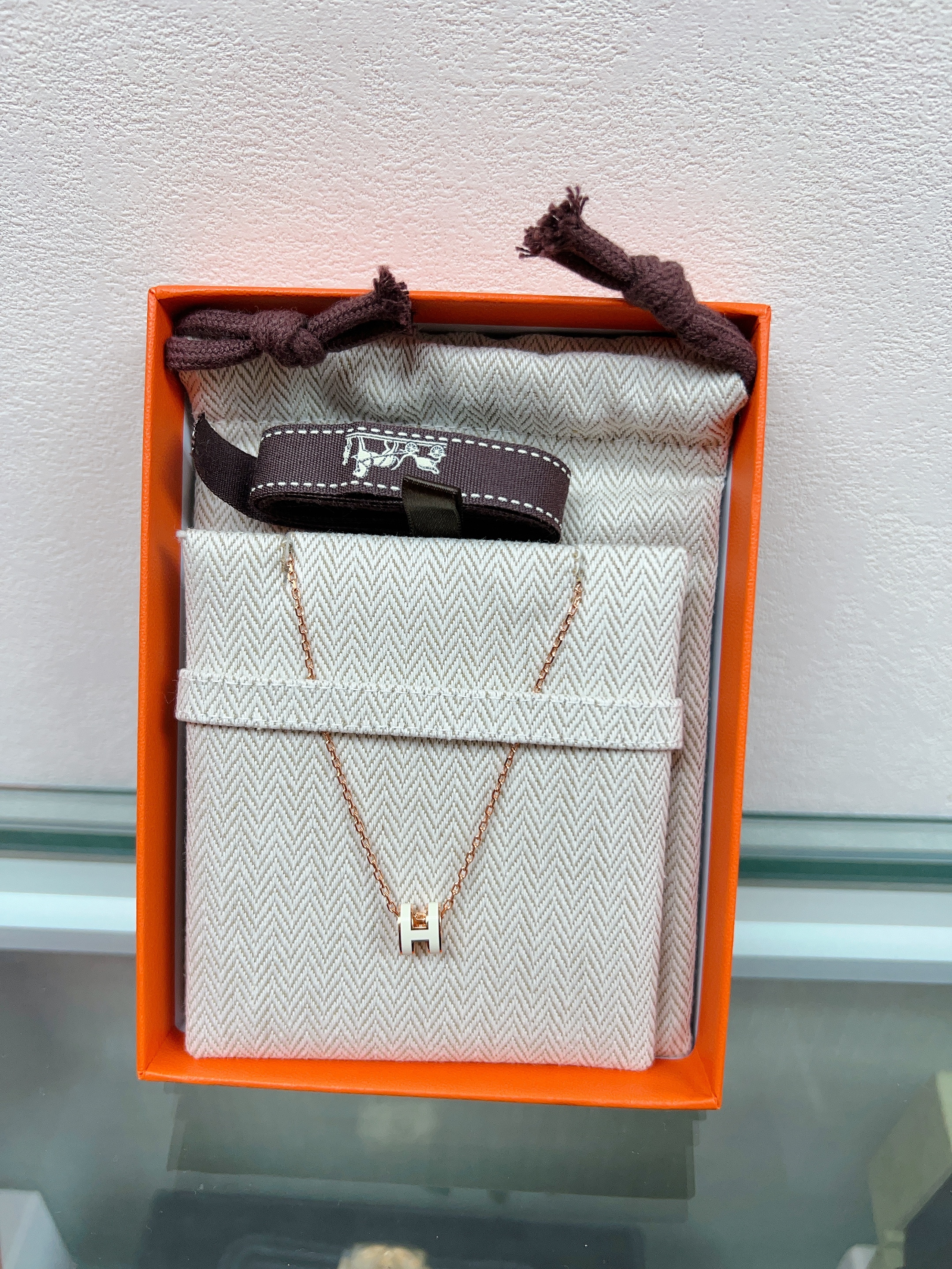 *Unused* Hermes mini pop h necklace (white RGHW)