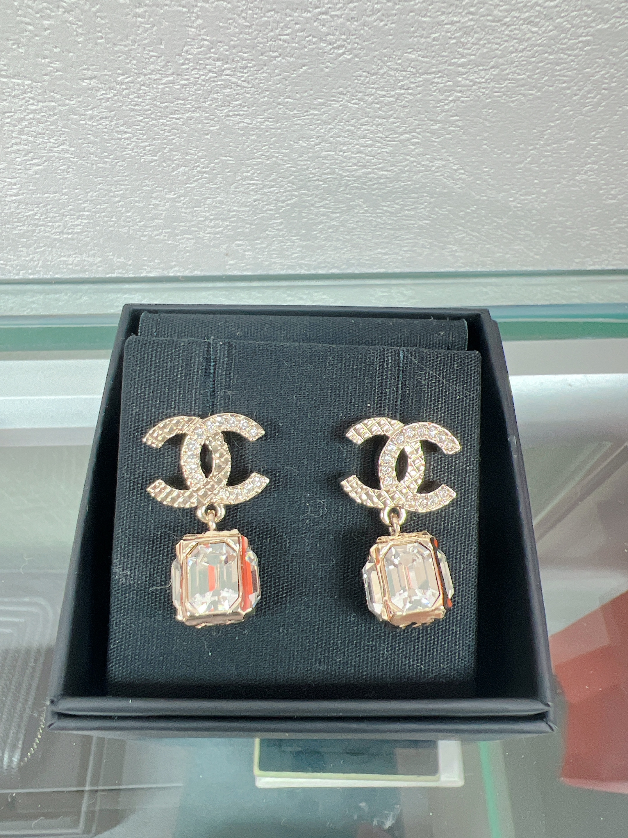 Chanel earrings crystal drop 23k