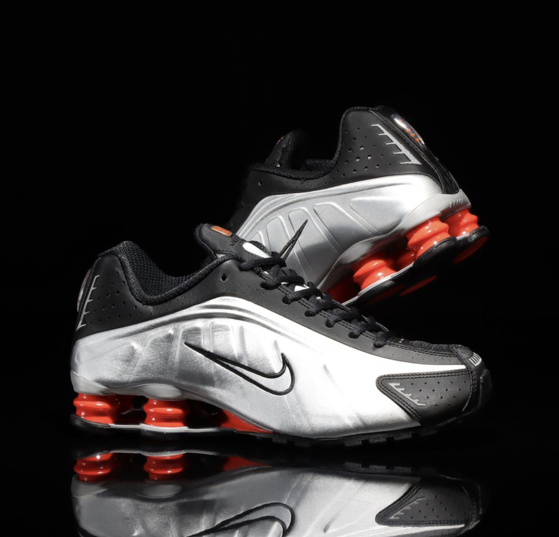 【APAIR】預購 NIKE SHOX R4 “black and metallic sliver” 復刻 黑銀 彈簧鞋 BV1111-008