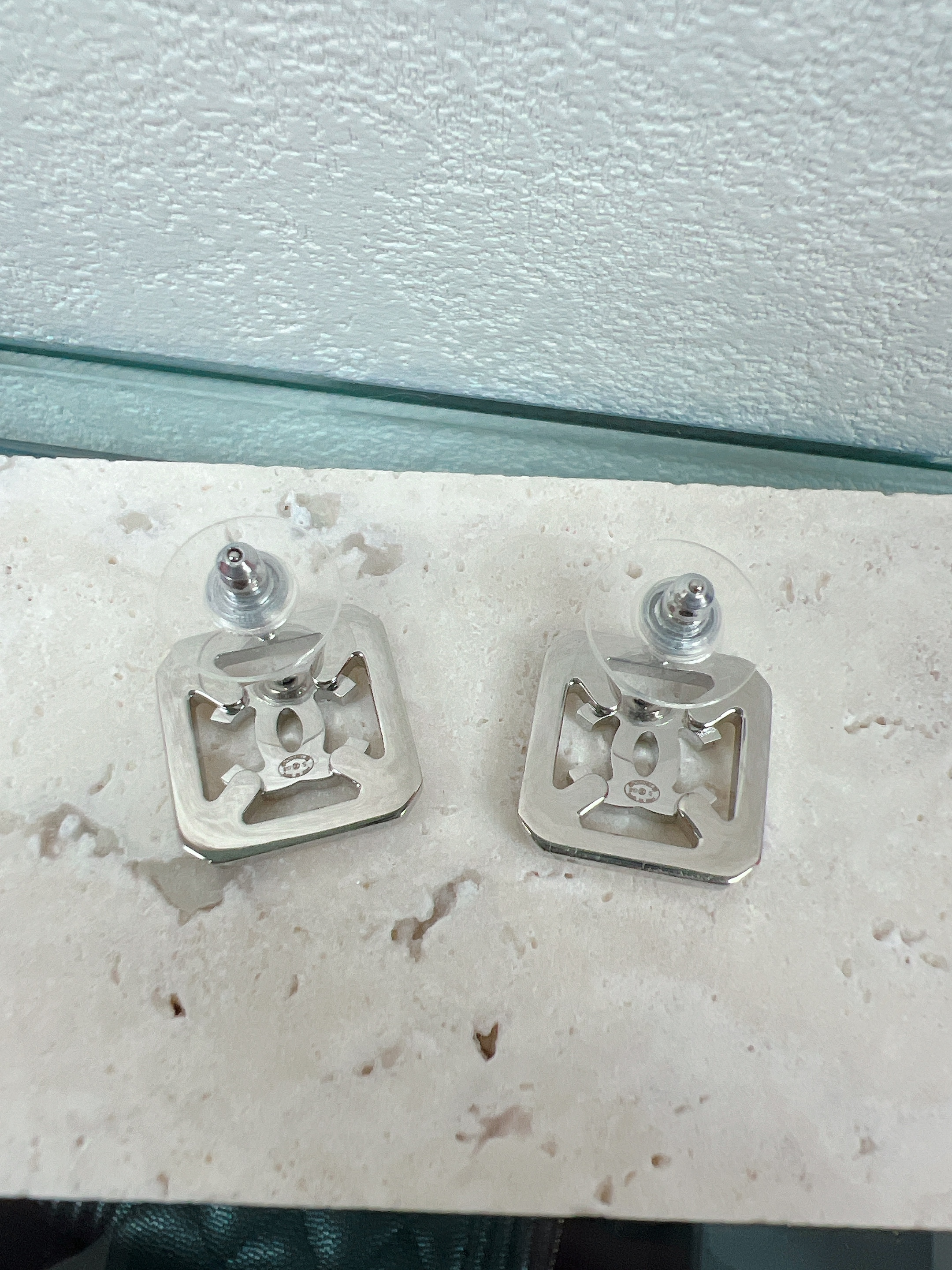 Chanel earrings square crystal 17s