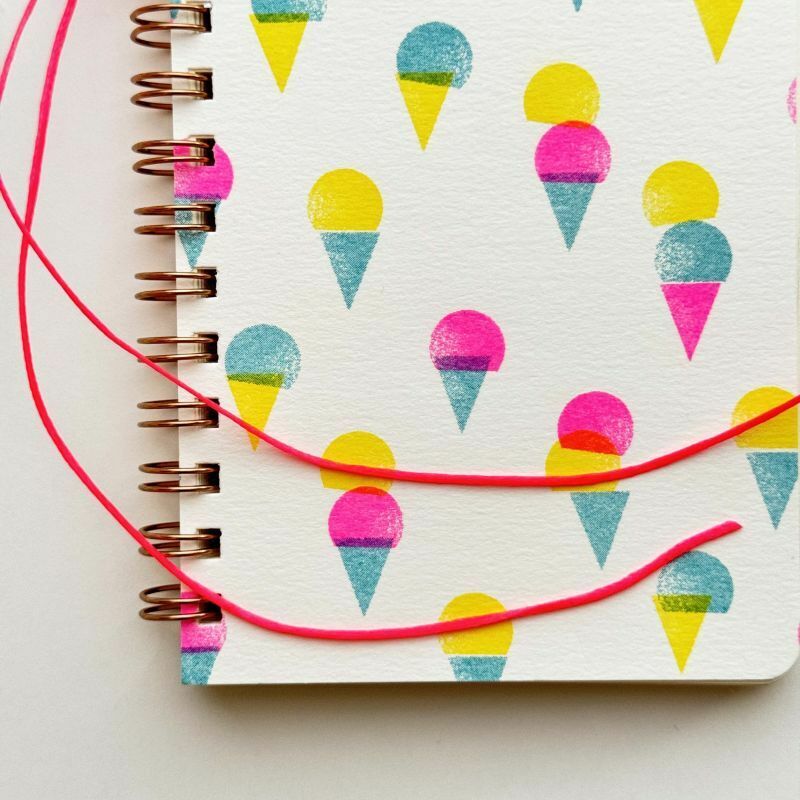 綁線環裝筆記本 冰淇淋 / 水縞 / 日本
