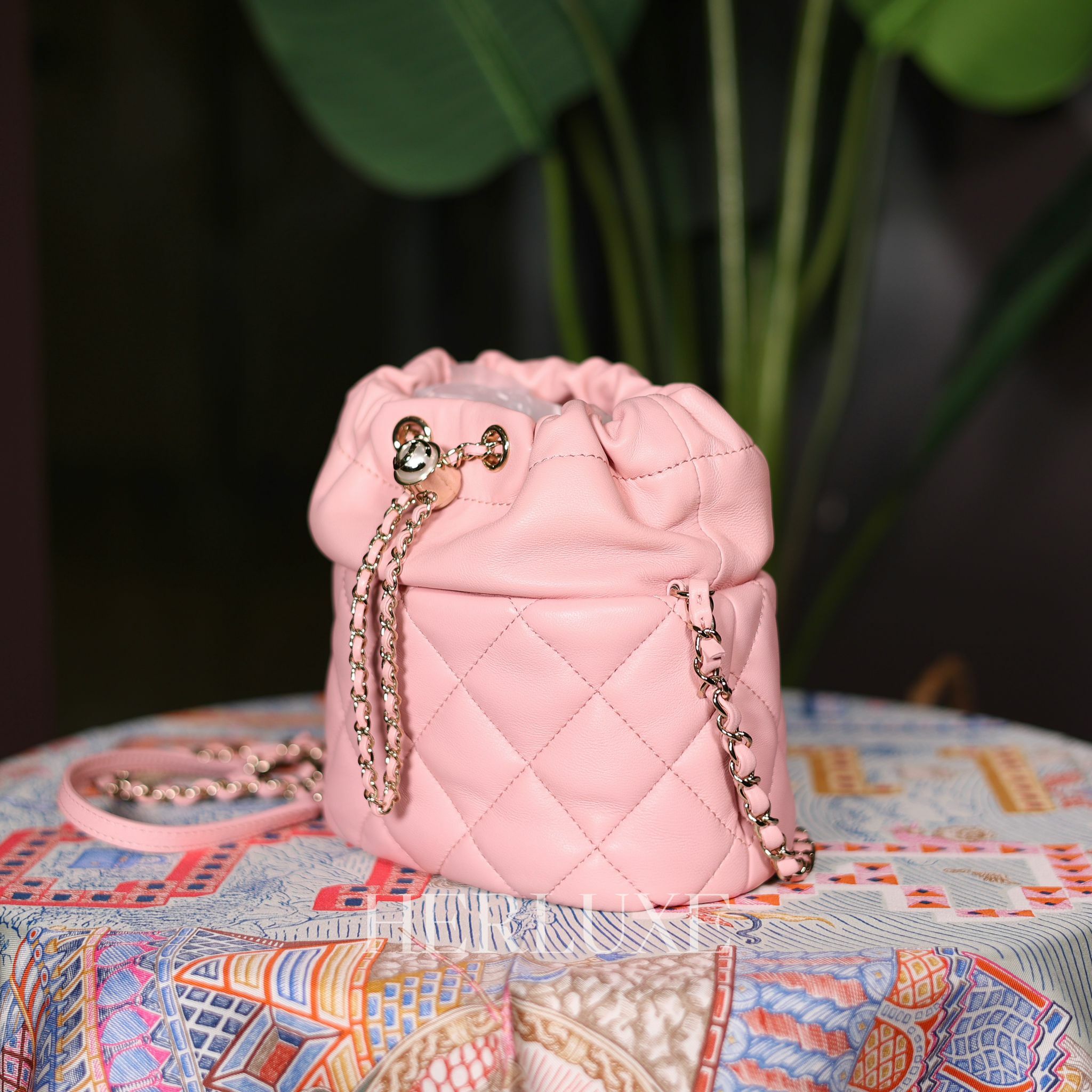 Chanel水桶袋粉色