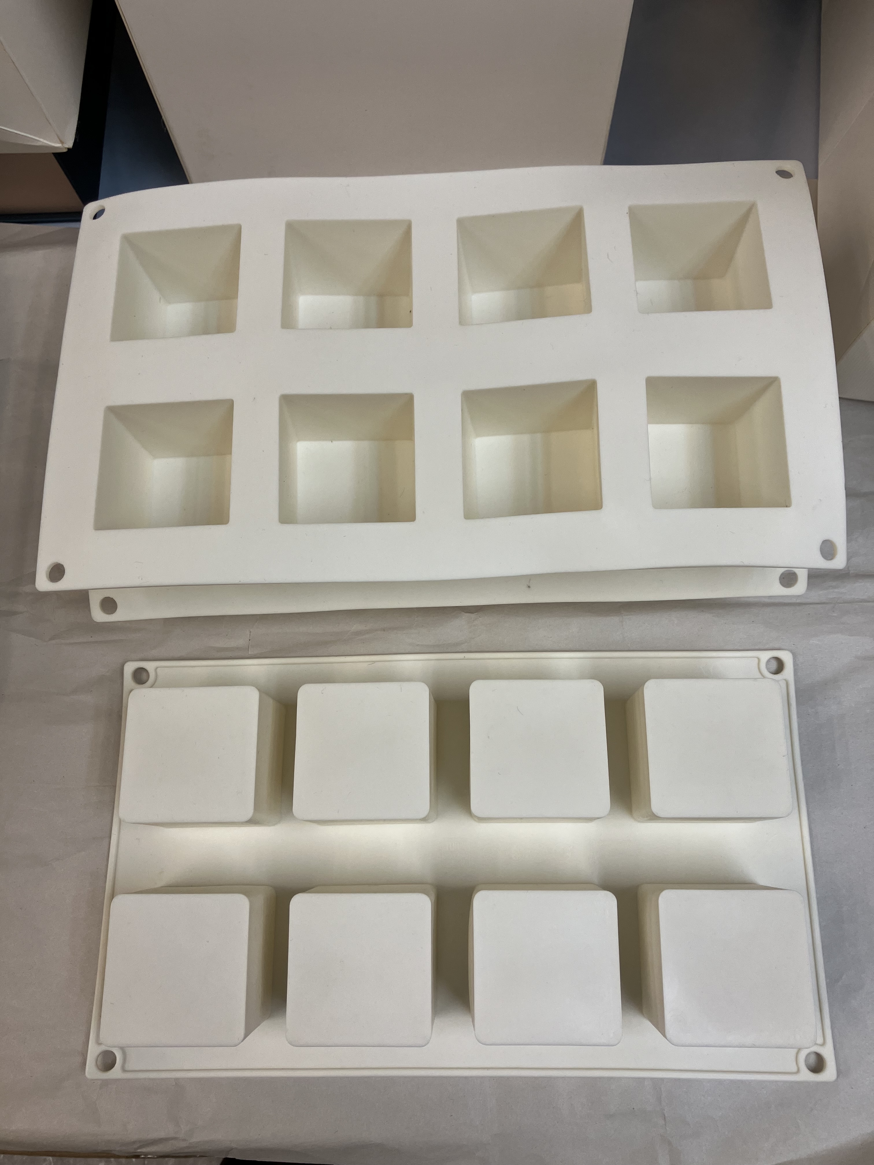 ［寄賣］蛋糕矽膠模具 - 方