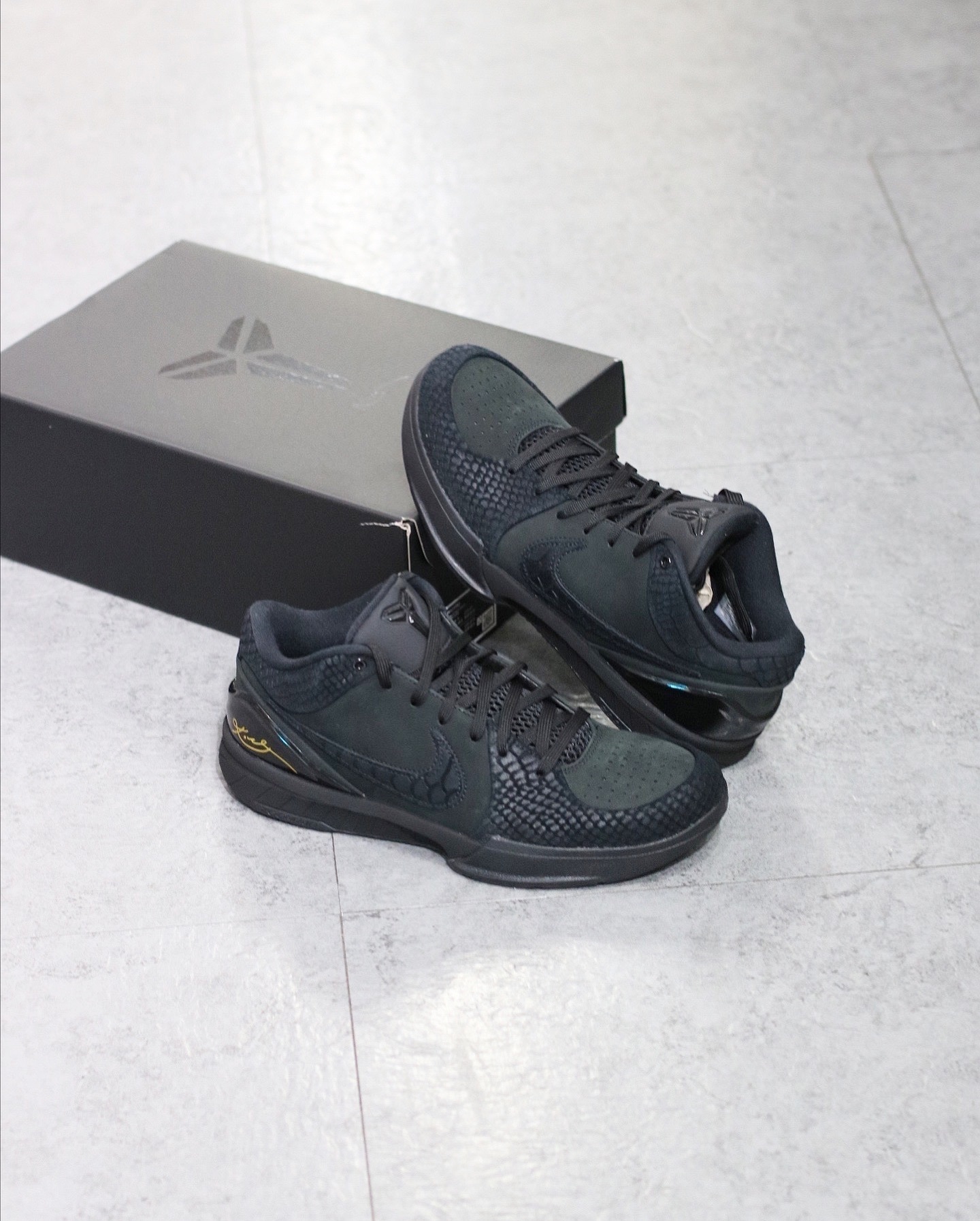 Nike Kobe 4 Protro ”Black Mamba“ 黑曼巴 FQ3544-001