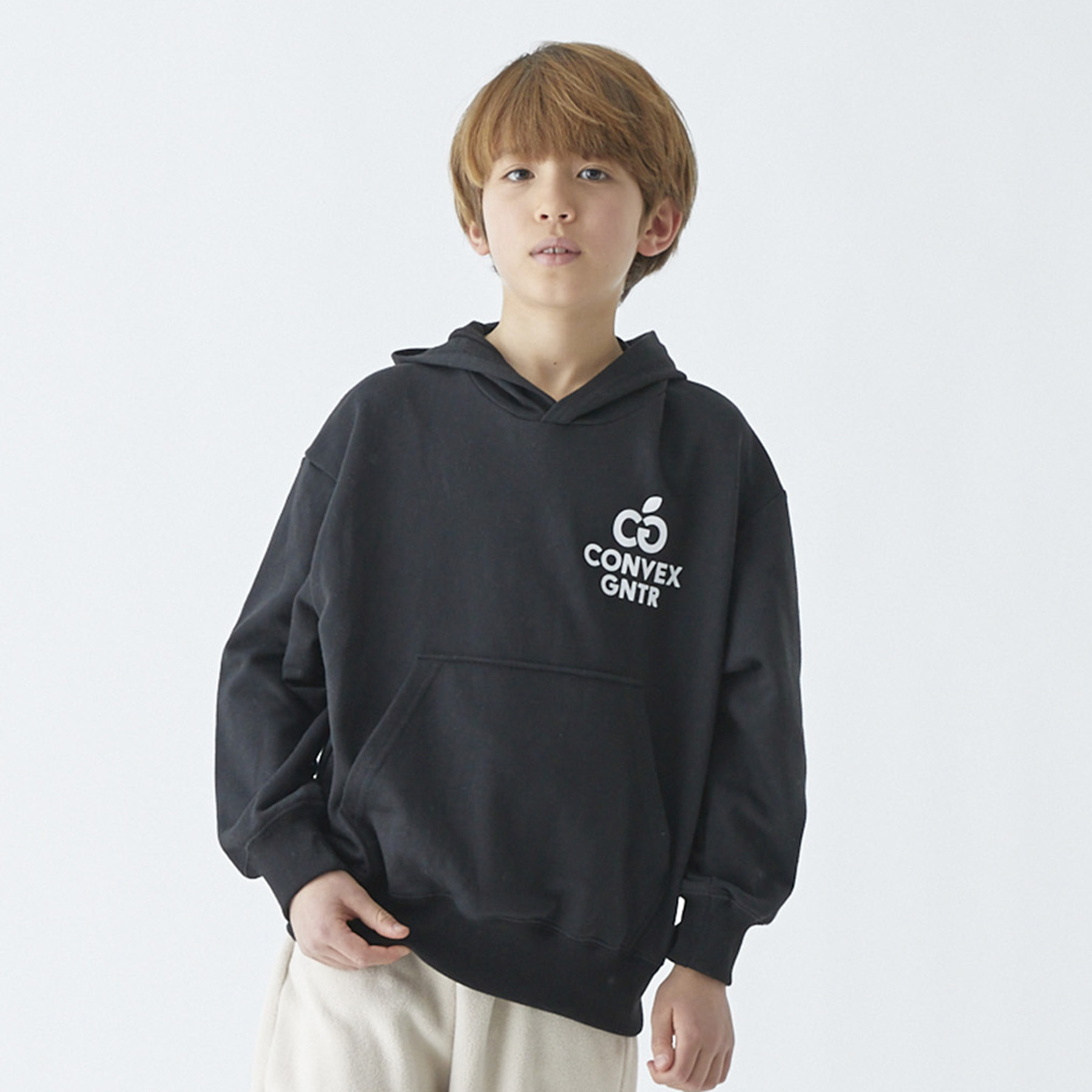 日本GENERATOR CASUAL X CONVEX 聯名款 Mutan 速乾素材 裏毛連帽衛衣 (黑色，130-140) 914605