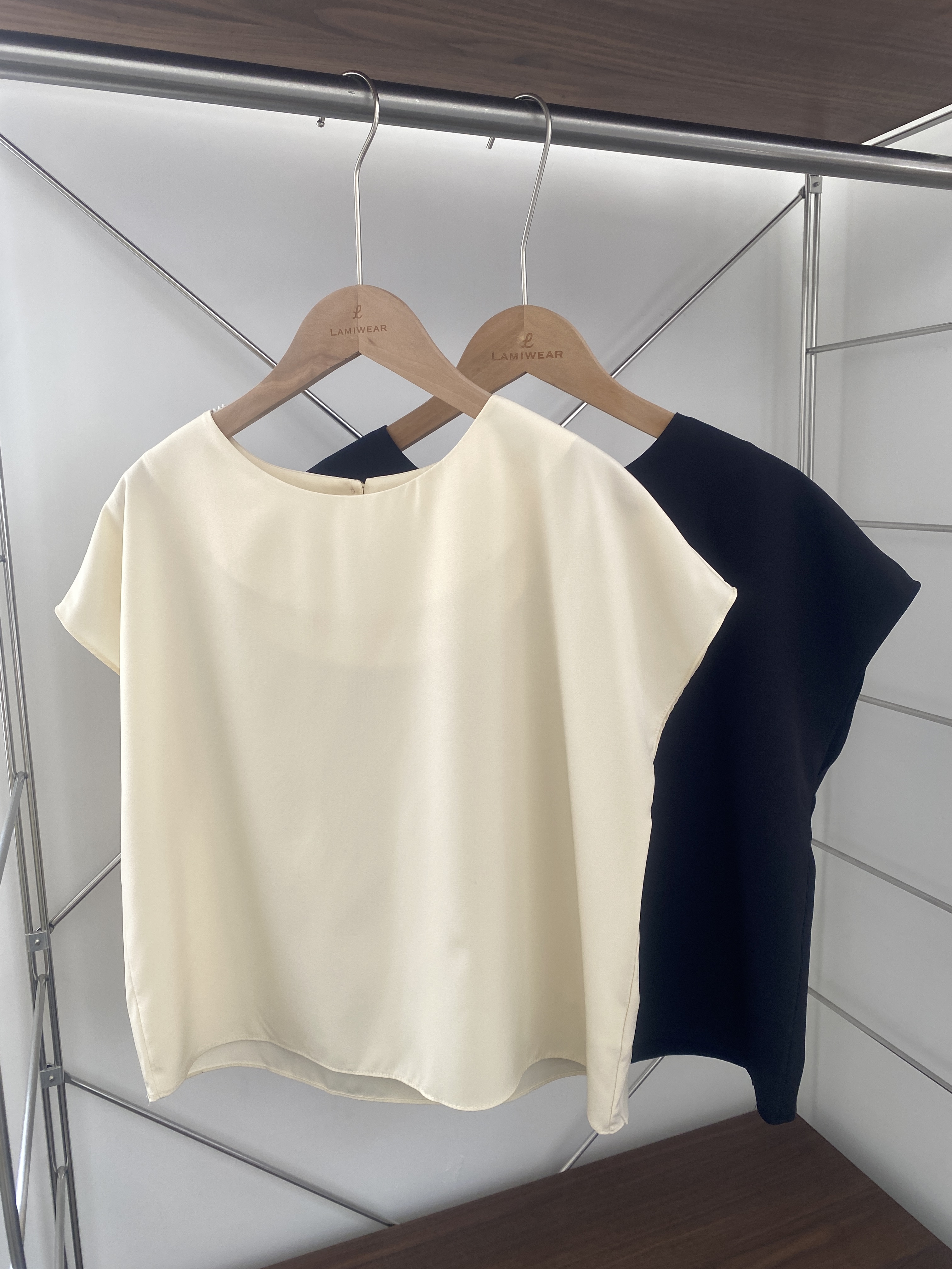 現貨款 滑滑雪紡鬆身上衣