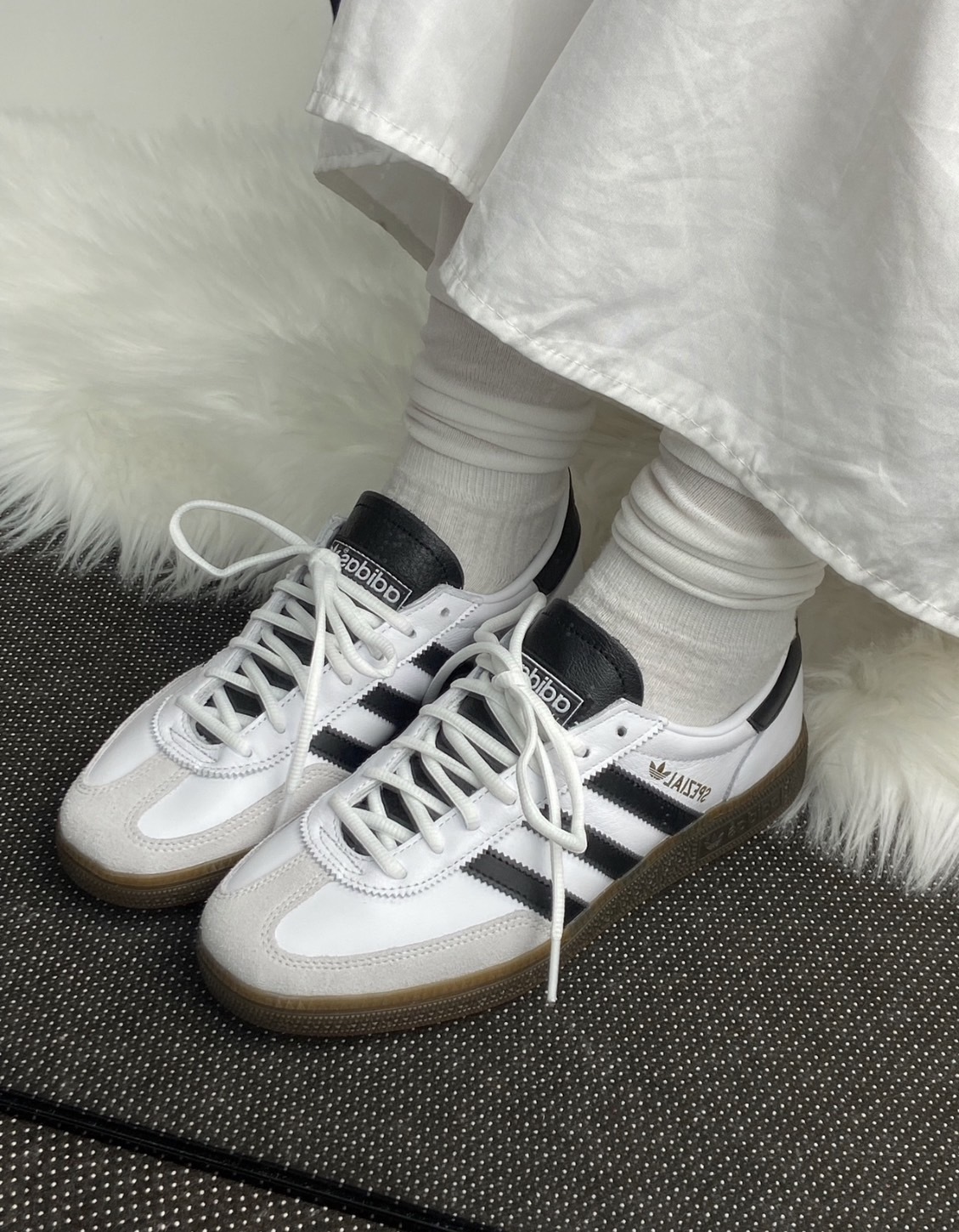 預購 ADIDAS HANDBALL SPEZIAL 白黑 焦糖底 黑鞋舌 男女鞋