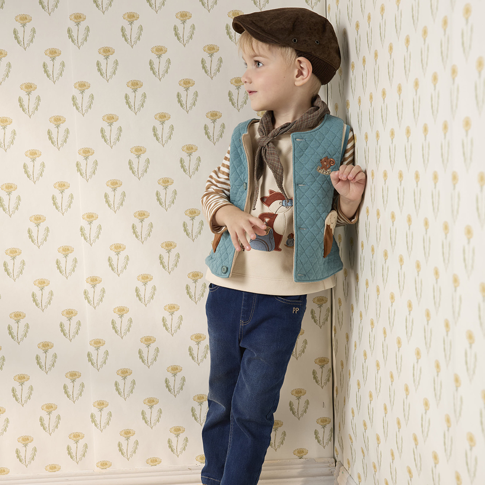 PIPPY 俏皮小狐狸野餐趣拼接條紋袖子圓領長袖上衣 米白