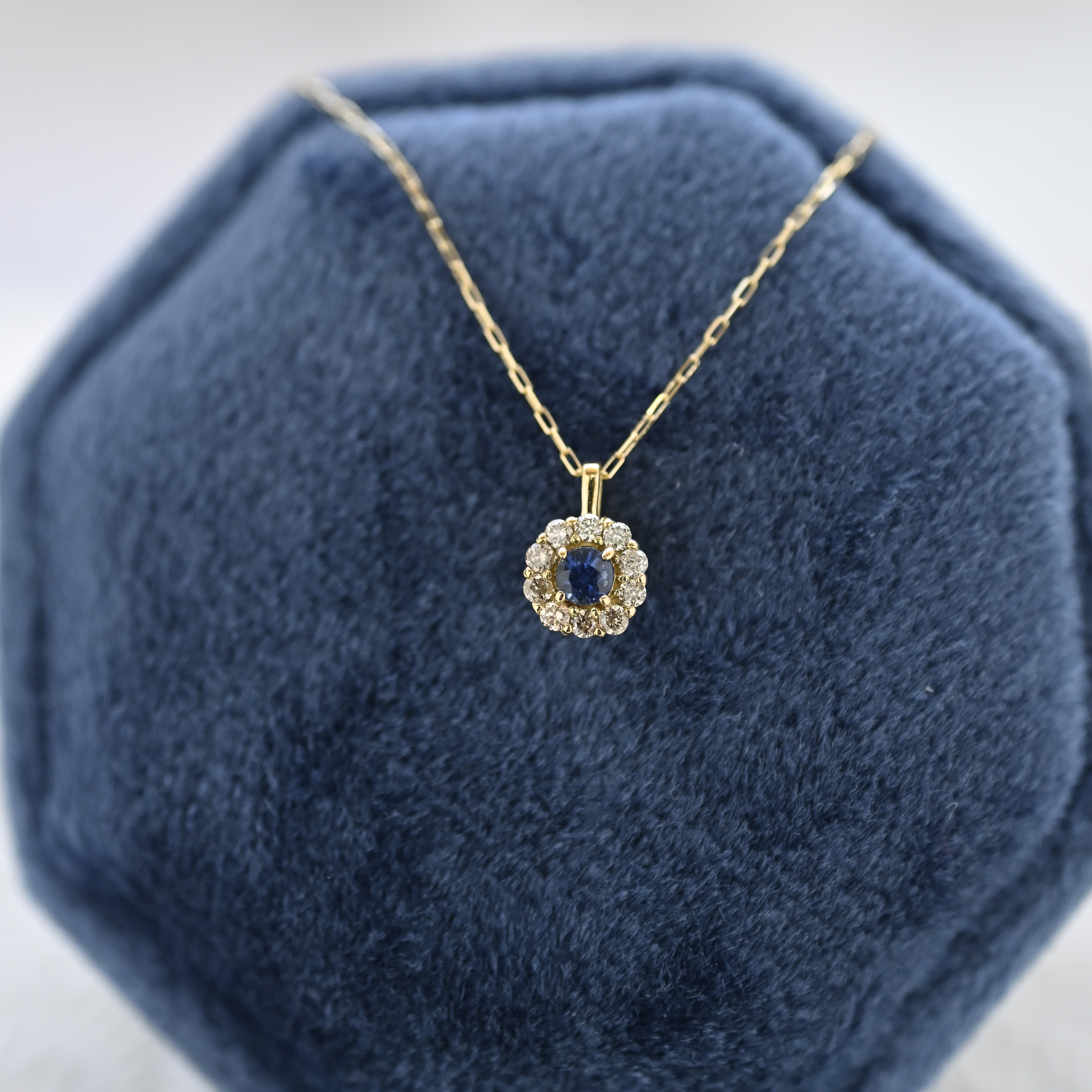 18K Blue Sapphire &  Diamond necklace