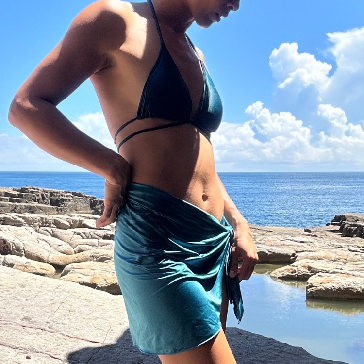 COOCEAN OCEAN GLOW 海光柔緞綁帶比基尼 深淵藍