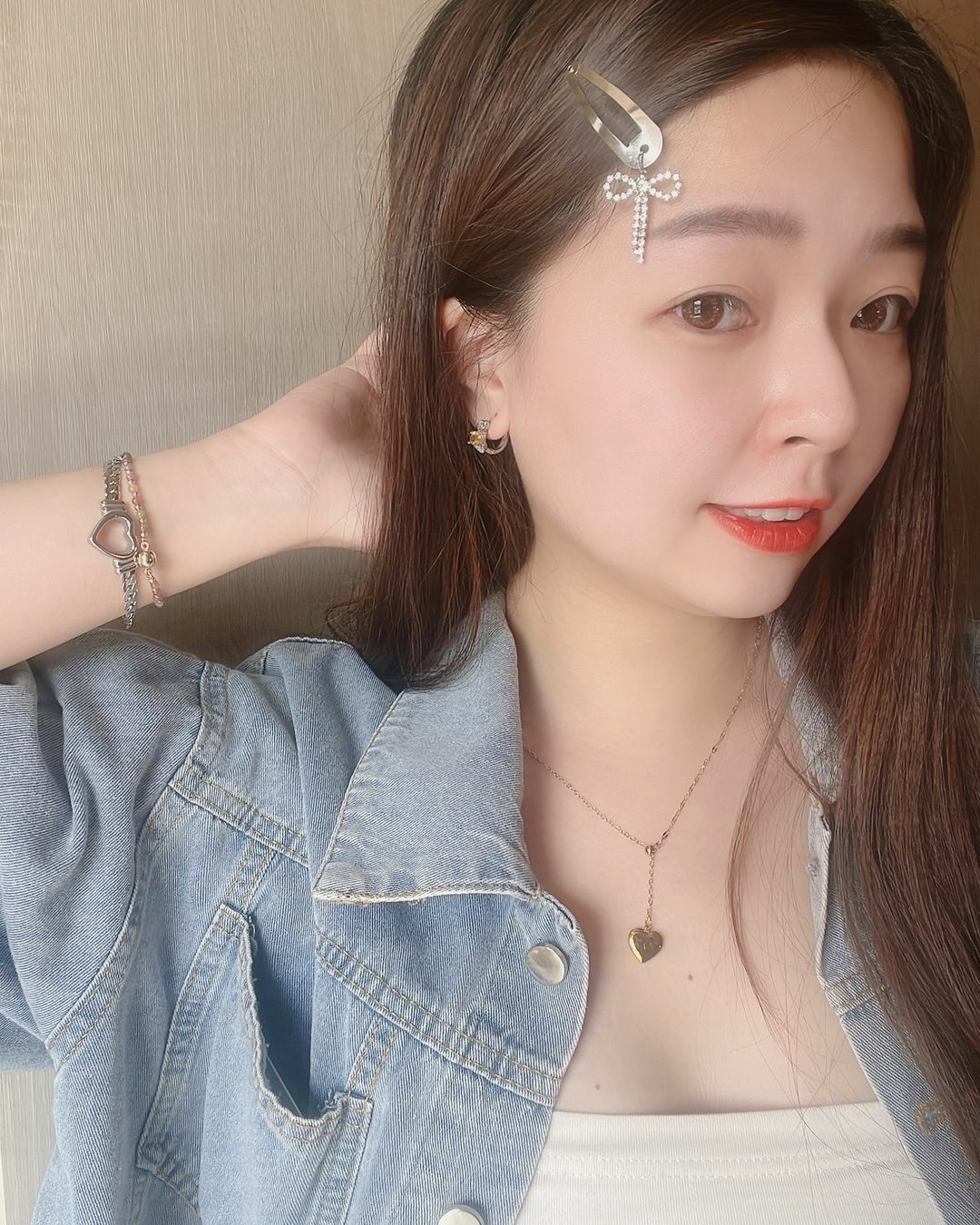 水波鍊跟o字鍊的異形狀結合 浪漫的愛心 延長伸出 〰︎︎♡ 當遇見跟我如此不同的你 依舊愛你永無止境 My endless love❤️  ✿ 愛心吊墜的長度可自行調整 不挑服飾 都可以完美加分💖