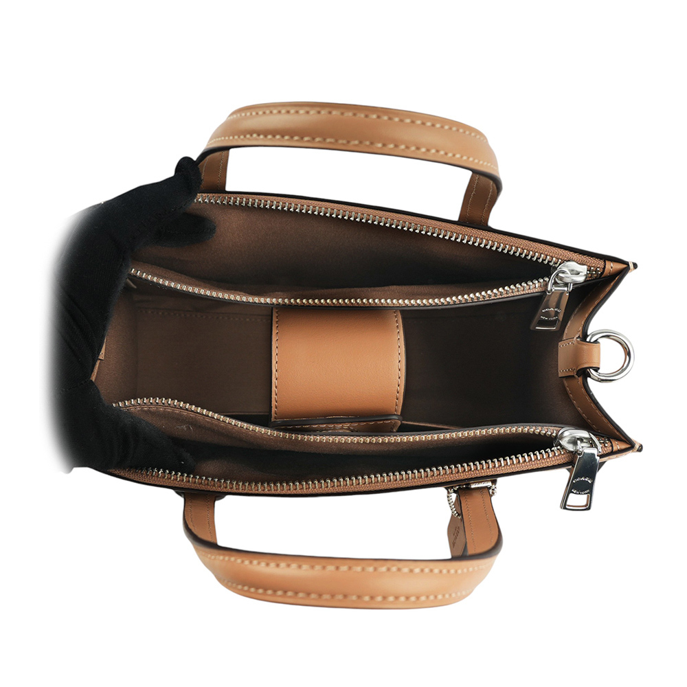 【COACH】Nina 銀釦縫線標誌小牛皮手提/斜背二用包(奶茶色) CR097 SVTP