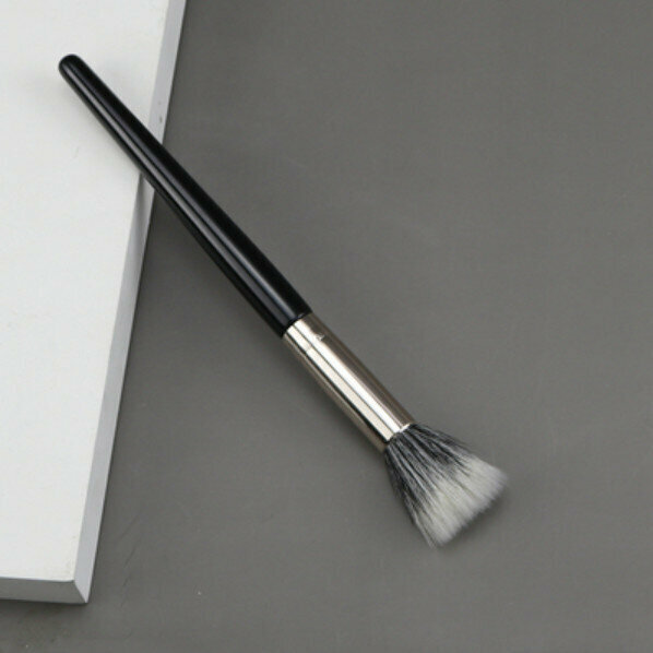 Hotly recommended stippling blush makeup brush (large wool stippling brush)