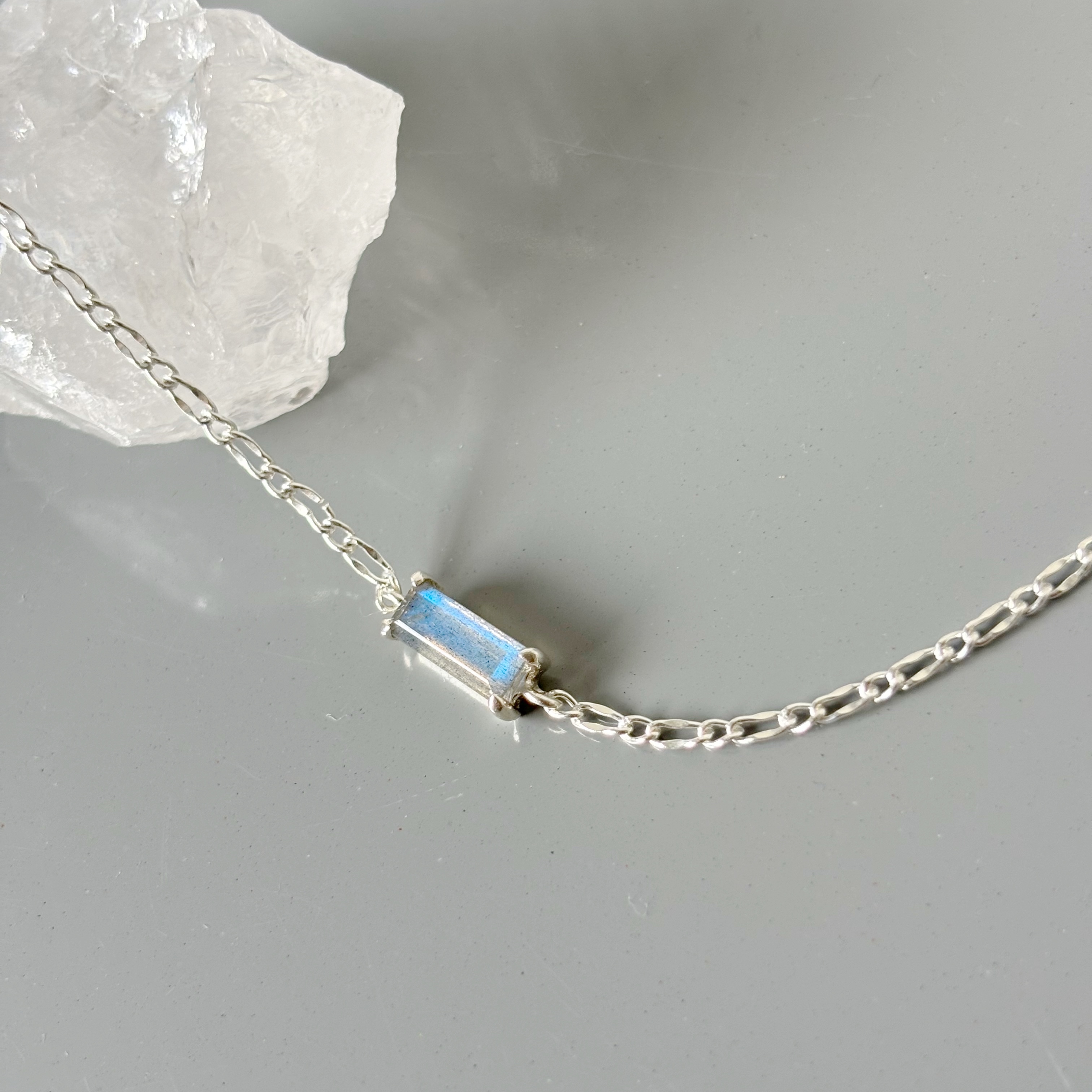 Baguette爪鑲拉長石手鍊