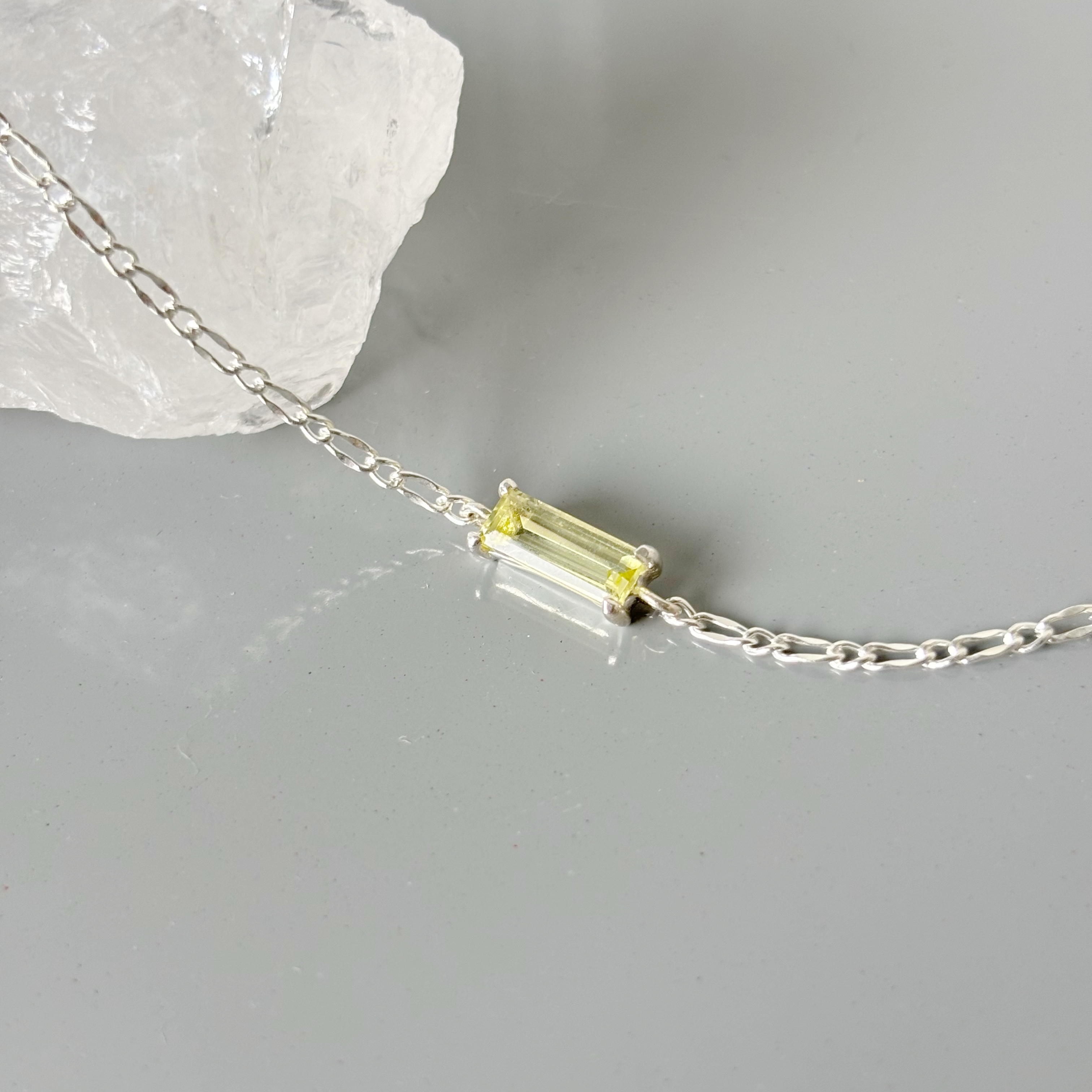 Baguette爪鑲檸檬晶手鍊