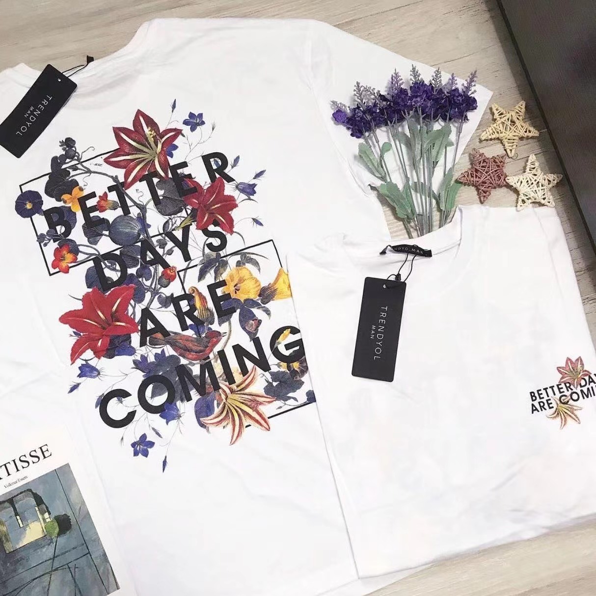 TRENDYOL FLORAL BACK PRINT TEE