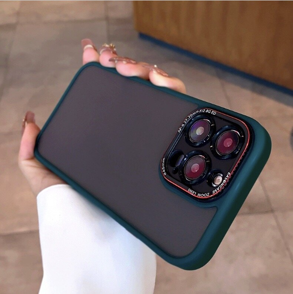 Popular Zengka series iPhone 14 Pro Max frosted lens protective mobile phone case: the perfect combination of fashion and safety-dark green