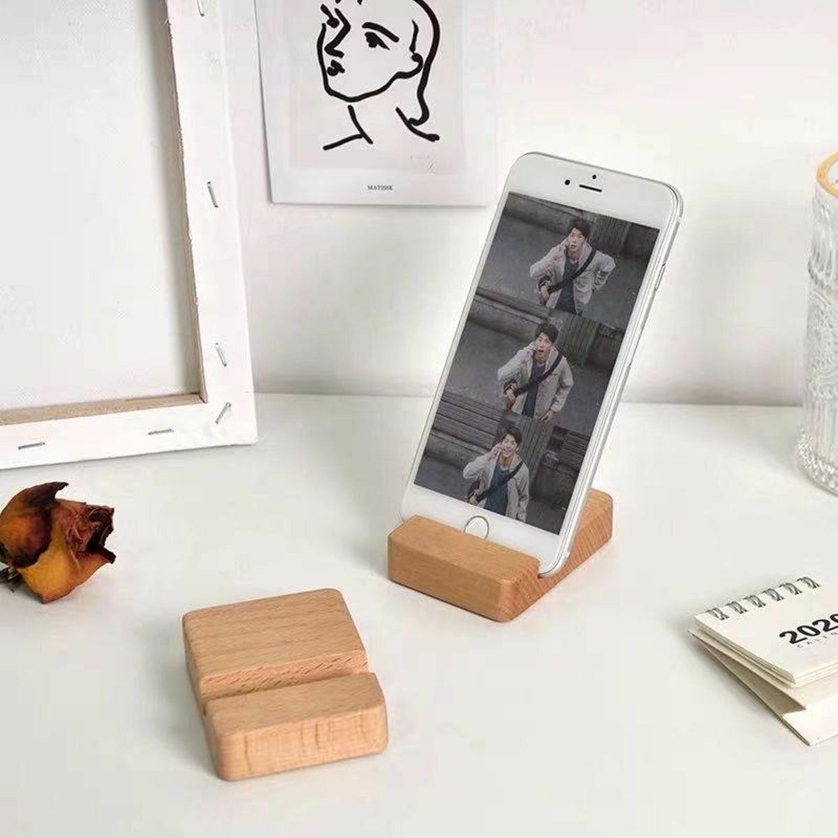 New unprinted style wooden simple square solid wood phone tablet holder iphone ipad