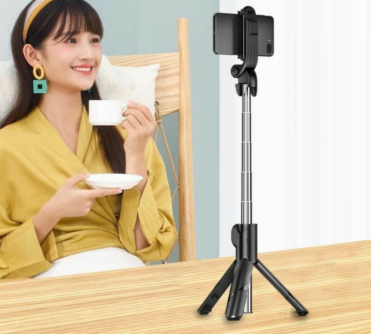 New mobile phone bluetooth selfie stick camera/mobile phone tripod mobile phone tripod bluetooth selfie stick selfie mobile phone holder