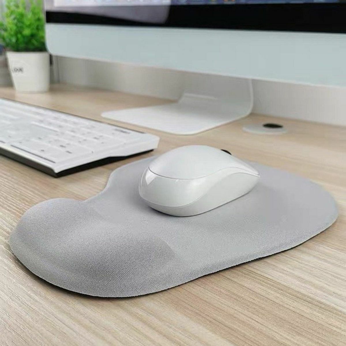 Hot Selling Ergonomic Memory Gel Wrist Pad with Mouse Pad Mouse Pad Gel Wrist Pad Mouse Pad Gray Ergonomic Design, Comfortable Support