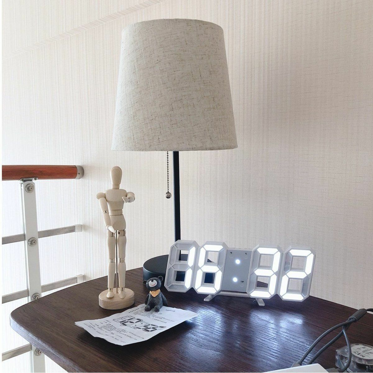 Hot-recommended smart LED three-dimensional digital temperature display clock USB powered