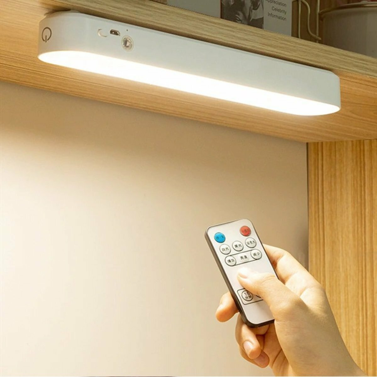 Popular large battery rechargeable LED reading light, eye protection bedside night light, 3 brightness modes, wireless magnetic suction, remote control smart light