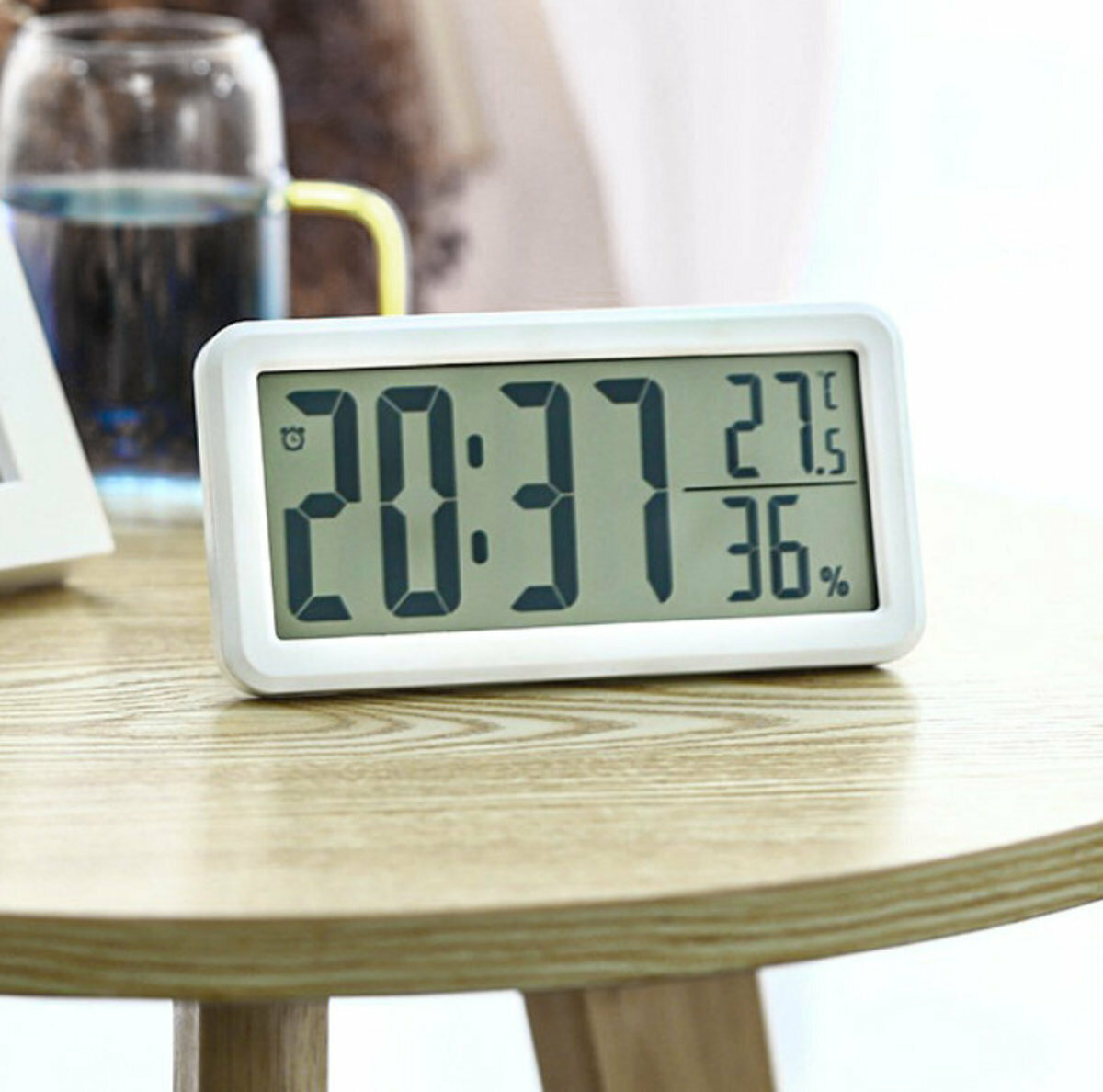 Popular upgraded model, indoor and outdoor thermometer and hygrometer electronic clock, ultra-thin, car temperature and humidity meter, portable real-time clock, high-precision baby room essential, moisture-proof and eczema-proof, bathroom clock