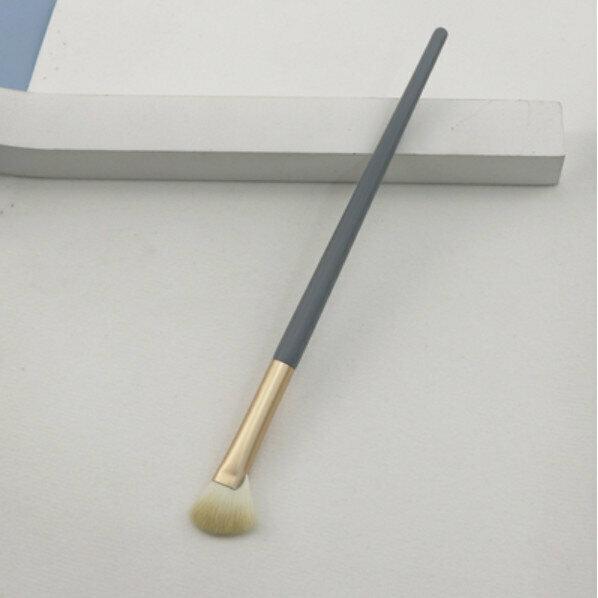 Popular makeup brush nose shadow brush (blue semi-fan shaped nose shadow brush)
