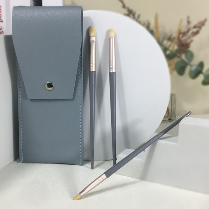 Hot style [3 pieces] eye ​​shadow brushes (color: blue storage bag)