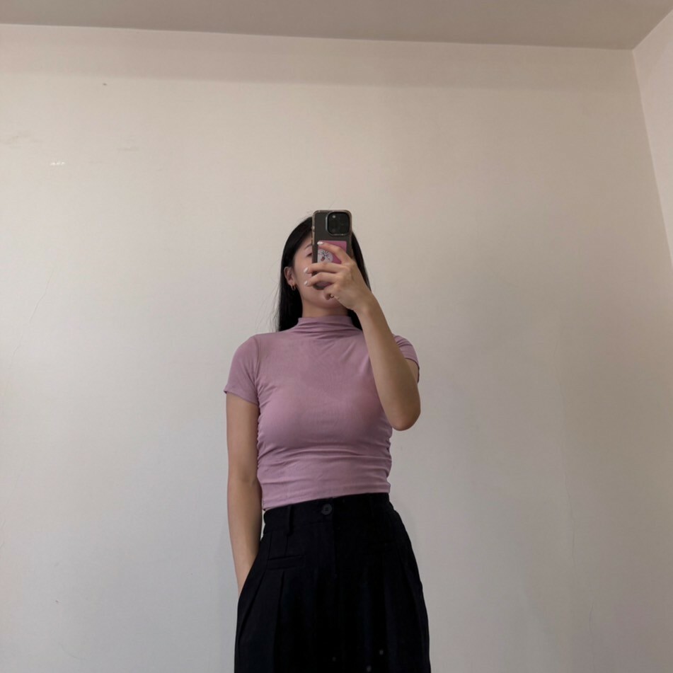 微高領側抓皺短袖bra T（下圍只有前半段有鬆緊帶）(不適合B奶以下)（現貨）