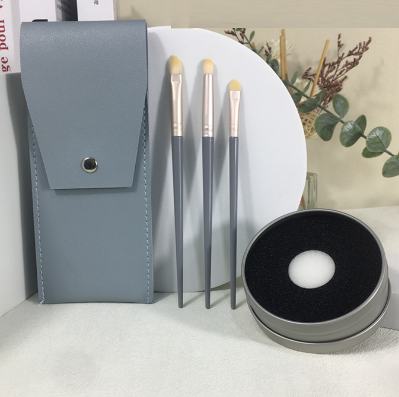 Hot style [3 pieces] eye ​​shadow brushes (color: blue, storage bag, scrubber)
