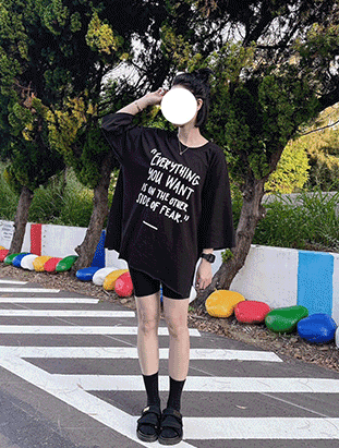 ᴴᴼᵀ ▸▸店長推薦◃◃ 春夏新款/英文字側叉T MANIFEST正韓🇰🇷 韓國女裝 休閒穿搭