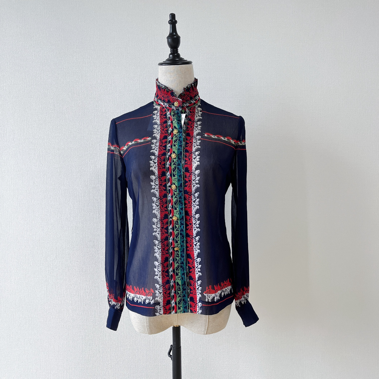 深藍色華麗花紋上衣