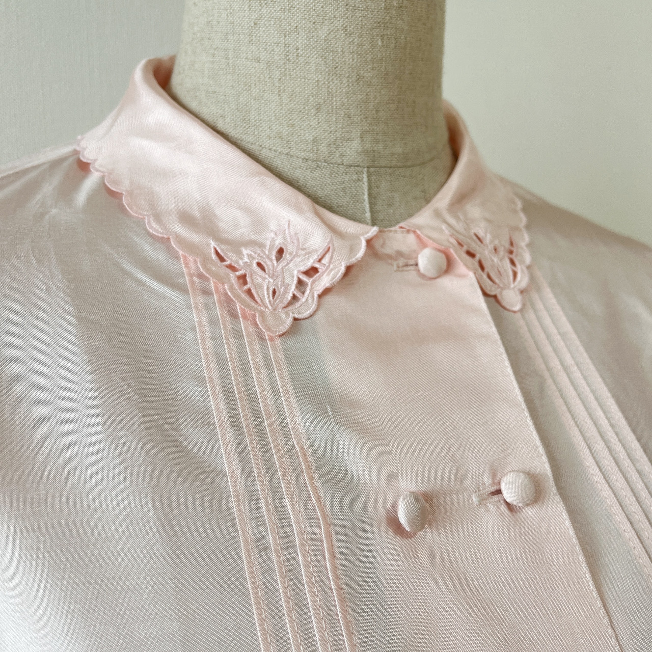 日本製粉紅色刺繡領上衣