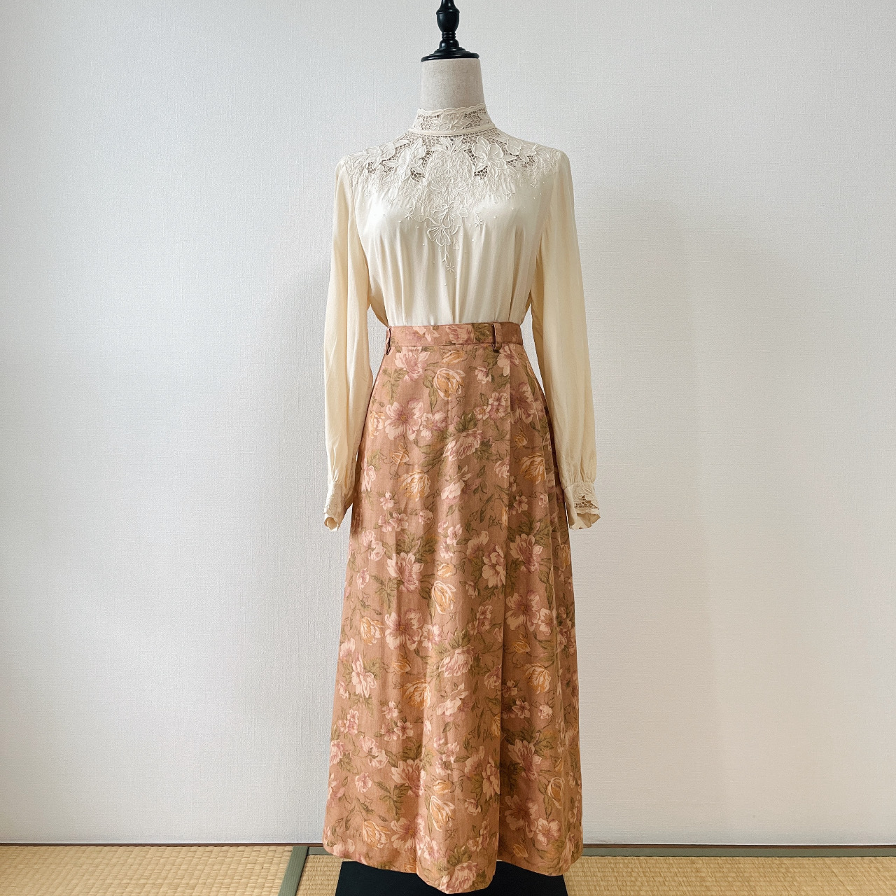 日本製灰粉紅色大花半裙