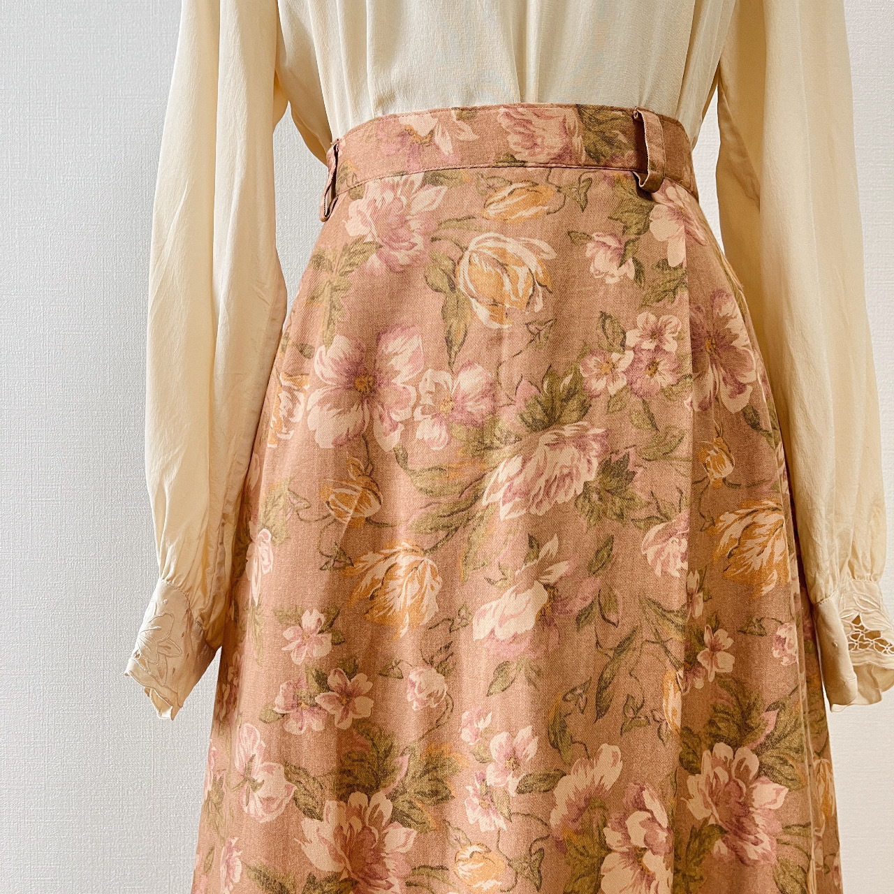 日本製灰粉紅色大花半裙