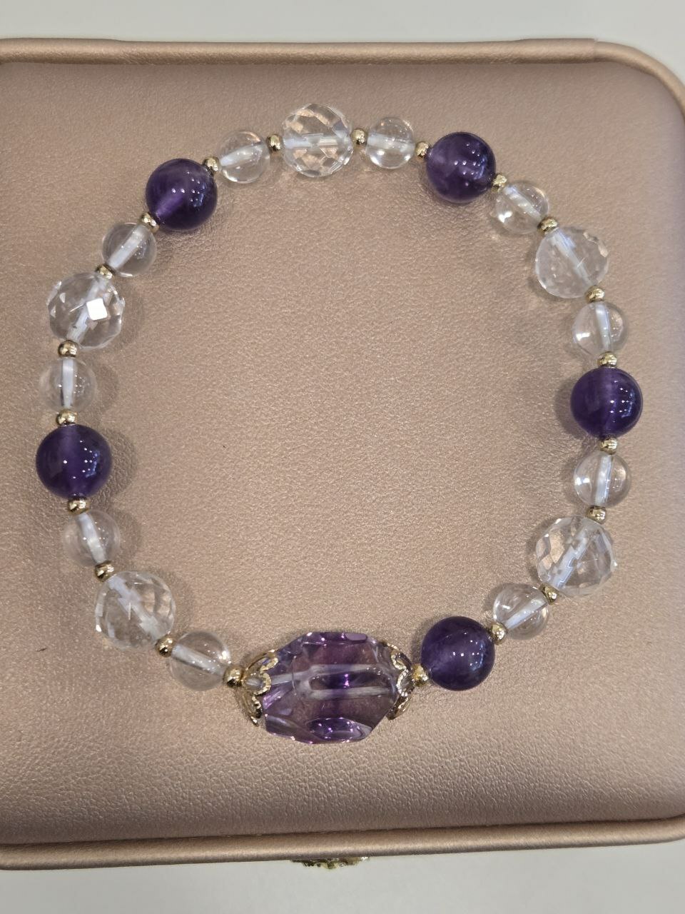 [S] GEMZ & CO ZBA AMETHYST 7MM/CLEAR QUARTZ 6MM/8MM WITH FREEFORM AMETHYST GOLD ACC BLT, Y8 (Y8)