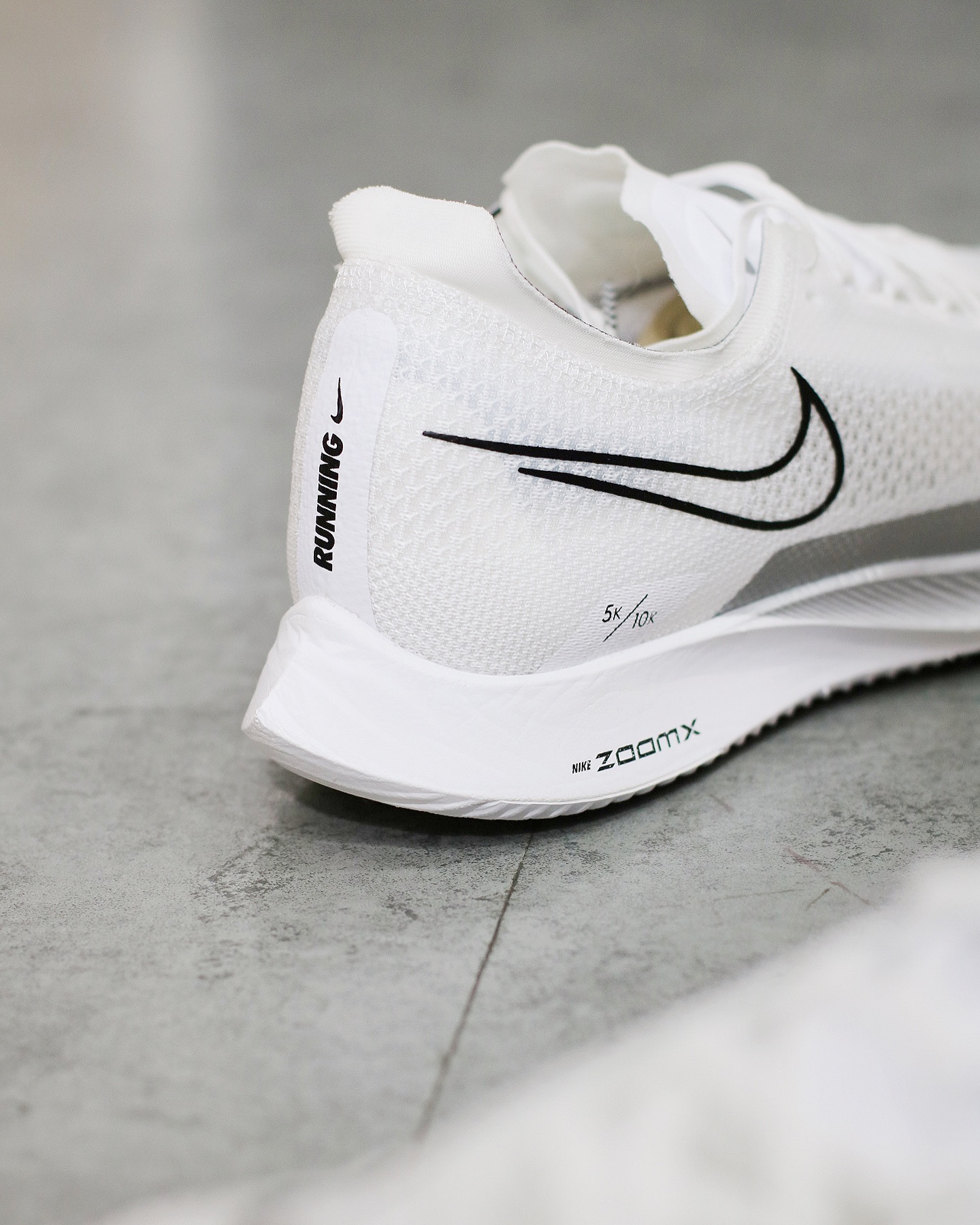 Nike ZoomX StreekFly White Silver白銀 DJ6566-101